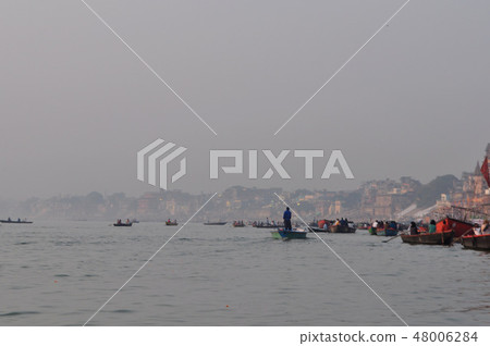 Ganga Ganga 48006284