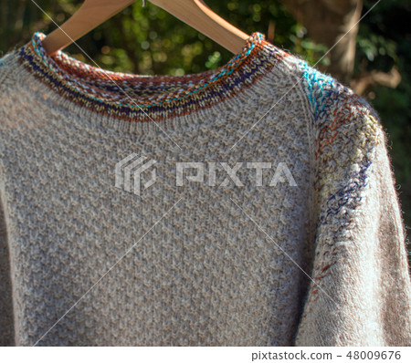 Hand-knitted sweater Hand-knitted sweater 48009676