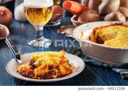 Portion of shepherd's pie or cottage pie Portion of shepherd's pie or cottage pie 48011399