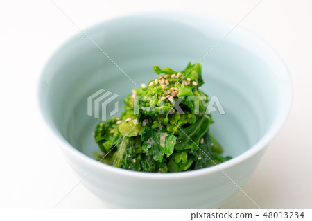 Rape blossoms sesame seeds 48013234