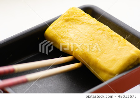 Egg-grilled cooking 48013673