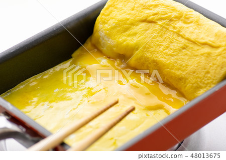 Egg-grilled cooking 48013675