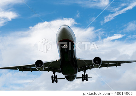 Flight sky flight. Flying machines Important transportation tools. 48014005