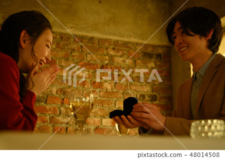 Lifestyle couple Lifestyle couple 48014508