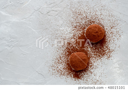 Truffle chocolate 48015101