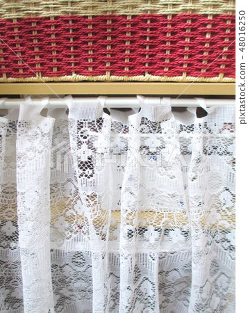 Color box storage Blindfold with stiff rod and cafe curtain 48016250