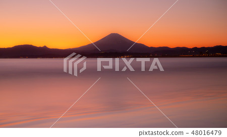 魔術小時上半期來自湘南海岸的富士山 魔術小時上半期來自湘南海岸的富士山 48016479