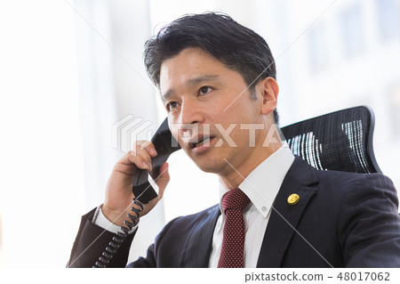 律師中間男 律師中間男 48017062