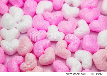 Heart shaped packing material Heart shaped packing material 48019920