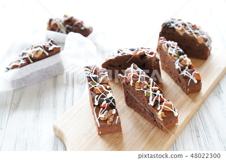 Chocolate brownies 48022300