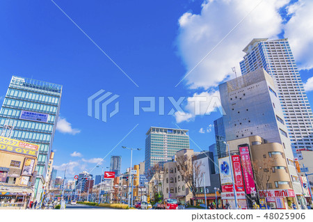 靠近大阪福島區的橫濱橋交叉口 靠近大阪福島區的橫濱橋交叉口 48025906