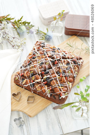 Chocolate brownies 48026069