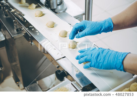 process of making buuza 48027853