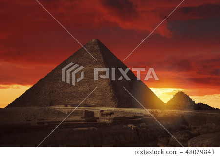 pyramids of Giza, in Egypt. pyramids of Giza, in Egypt. 48029841