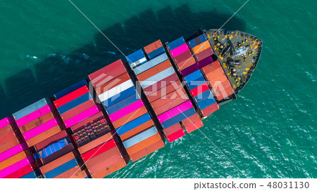 Container ship arriving in port, container ship. Container ship arriving in port, container ship. 48031130