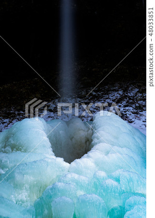 冰炸彈 48033851