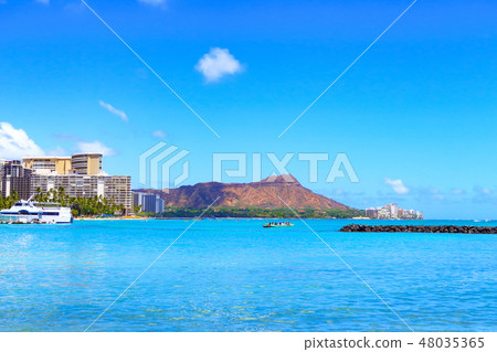 Waikiki Beach (Hawaii) 48035365