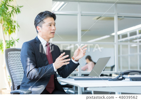 middle businessman middle businessman 48039562