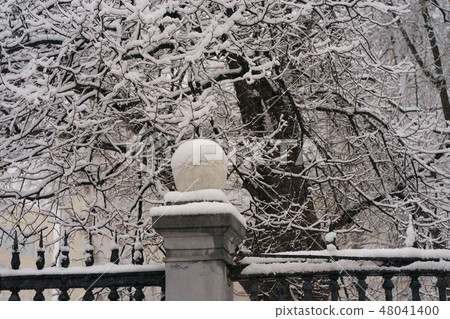 The beauty of Moscow snowy winter The beauty of Moscow snowy winter 48041400