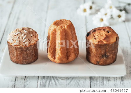 Italian Christmas cakes collection Italian Christmas cakes collection 48041427