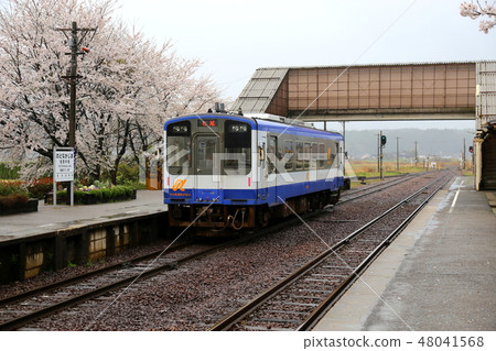 和鐵路南澳線[能登中島站（暱稱·劇院浪漫站）] 48041568