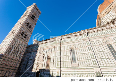 Florence Cathedral day view, tuscany, italy Florence Cathedral day view, tuscany, italy 48041919