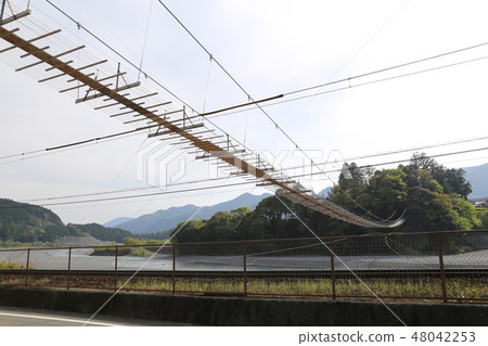 Suspension bridge in Shiogo (nicknamed "Koijibashi") Shizuoka Prefecture Kawane Honcho Suspension bridge in Shiogo (nicknamed "Koijibashi") Shizuoka Prefecture Kawane Honcho 48042253