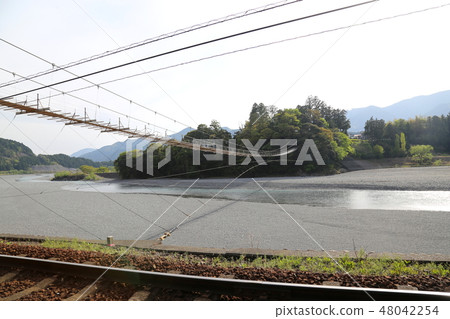 Suspension bridge in Shiogo (nicknamed "Koijibashi") Shizuoka Prefecture Kawane Honcho Suspension bridge in Shiogo (nicknamed "Koijibashi") Shizuoka Prefecture Kawane Honcho 48042254