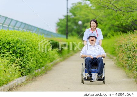 Medical image 48043564