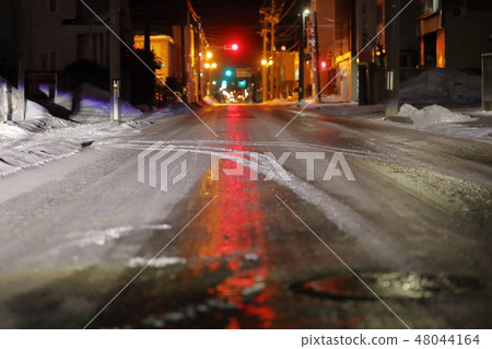 Black Iceburn 48044164