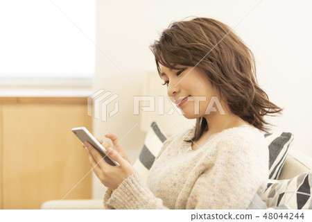 Female Lifestyle Smart phone SNS Internet Female Lifestyle Smart phone SNS Internet 48044244