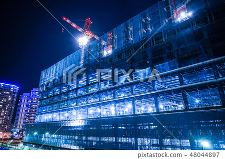橫濱港未來的辦公樓的建築工地（2018年12月） 48044897