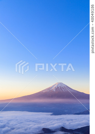 雲海富士山_早晨的美景 48049186