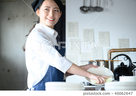 廚房餐廳女性 48062647