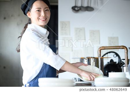 廚房餐廳女性 48062649