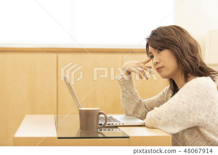 女性生活方式PC SNS互聯網 女性生活方式PC SNS互聯網 48067914