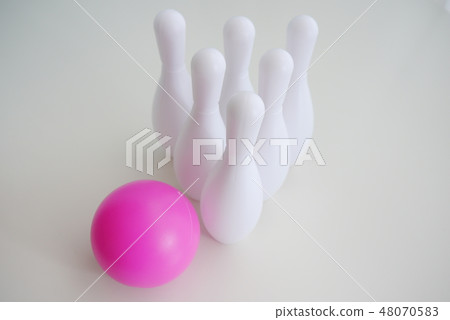 保齡球 48070583