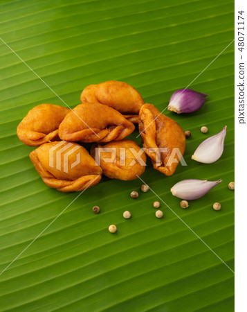 Packshot close up view of Pan Klib 48071174