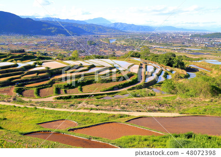 Throwing rice terraces in Chikuma-shi, Nagano prefecture 48072398