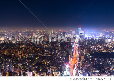 “東京都市區”下雨·東京的夜景包裹在霧“澀谷方向” 48073484