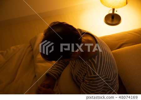 高級失眠 48074169