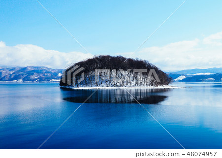 洞爺湖冬天視圖 48074957