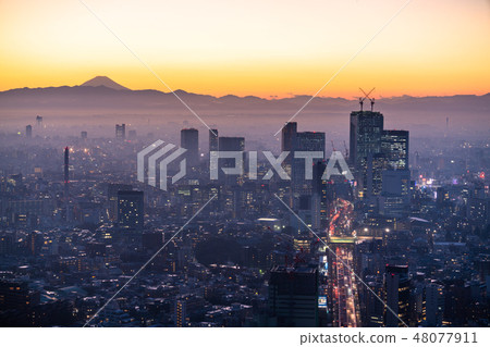 "Tokyo Metropolis" rainy · Night view of Tokyo wrapped in fog "Silhouette of Mt. Fuji" "Tokyo Metropolis" rainy · Night view of Tokyo wrapped in fog "Silhouette of Mt. Fuji" 48077911