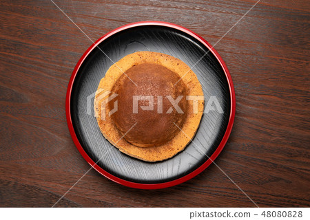 帽子麵包 48080828