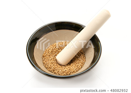 Mortar pestle tree 48082932