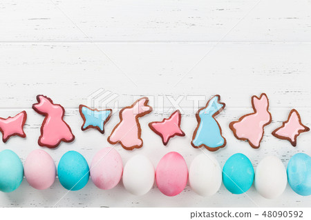Easter gingerbread cookies and eggs Easter gingerbread cookies and eggs 48090592