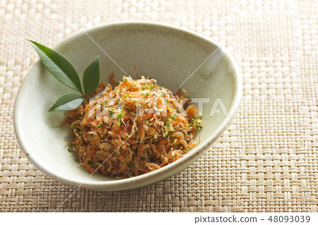 Krill sprinkle 18 48093039