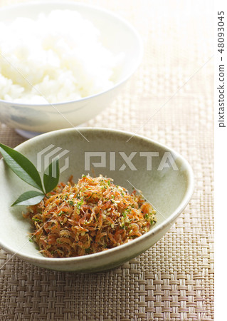 Sprinkle of krill 23 48093045