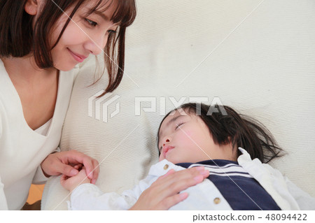 Parent and child 48094422