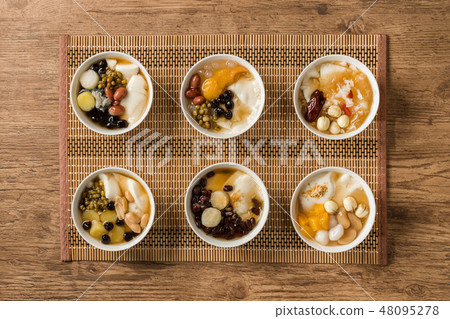 Bean flower Taiwan's Tofu Sweets Toufa (Tofu Pudding) Bean flower Taiwan's Tofu Sweets Toufa (Tofu Pudding) 48095278
